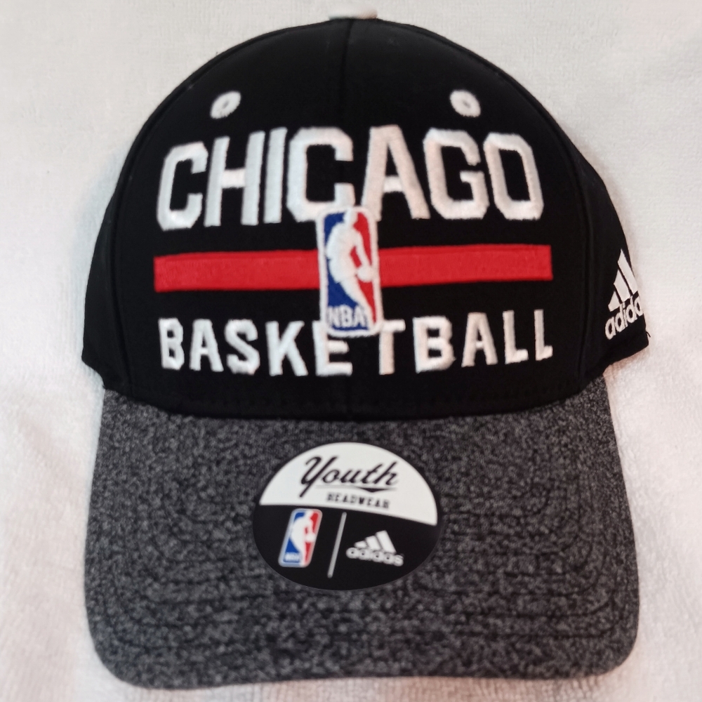 Chicago Bulls Youth Hat Adidas FitMax 70 Stretch Cap Black Gray NBA Basketball